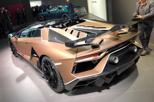 New Lamborghini Aventador SVJ Roadster debuts at Geneva